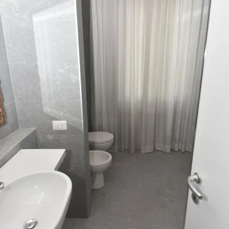 Apartment Nel Centro Di Colico
