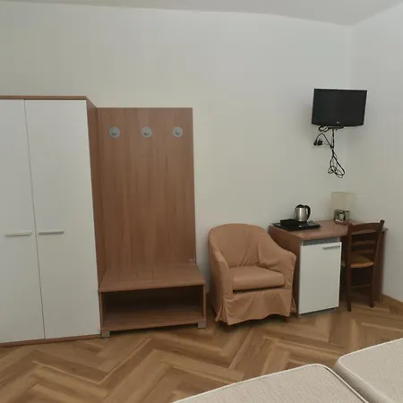 Apartment Nel Centro Di Colico