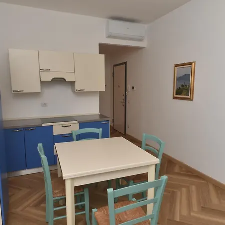 Apartment Nel Centro Di Colico